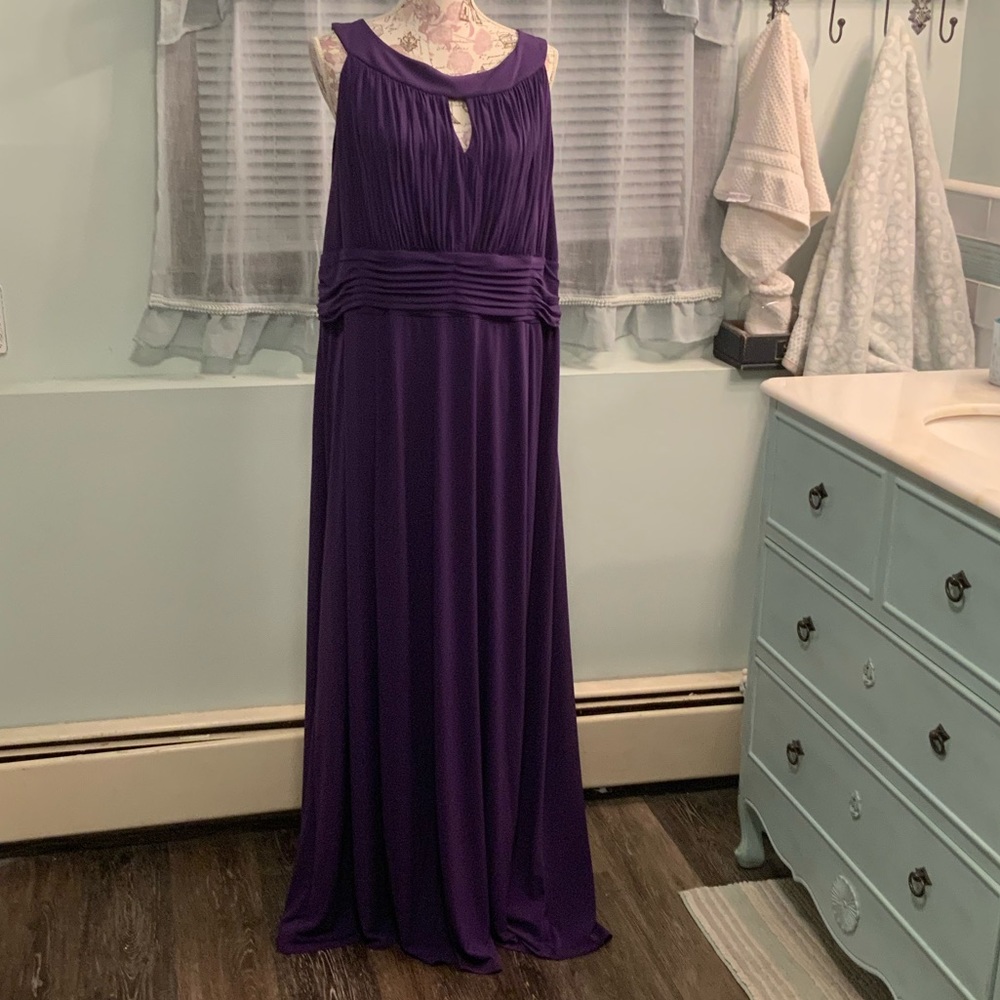 NWT Plus Size Special Occasion Dress